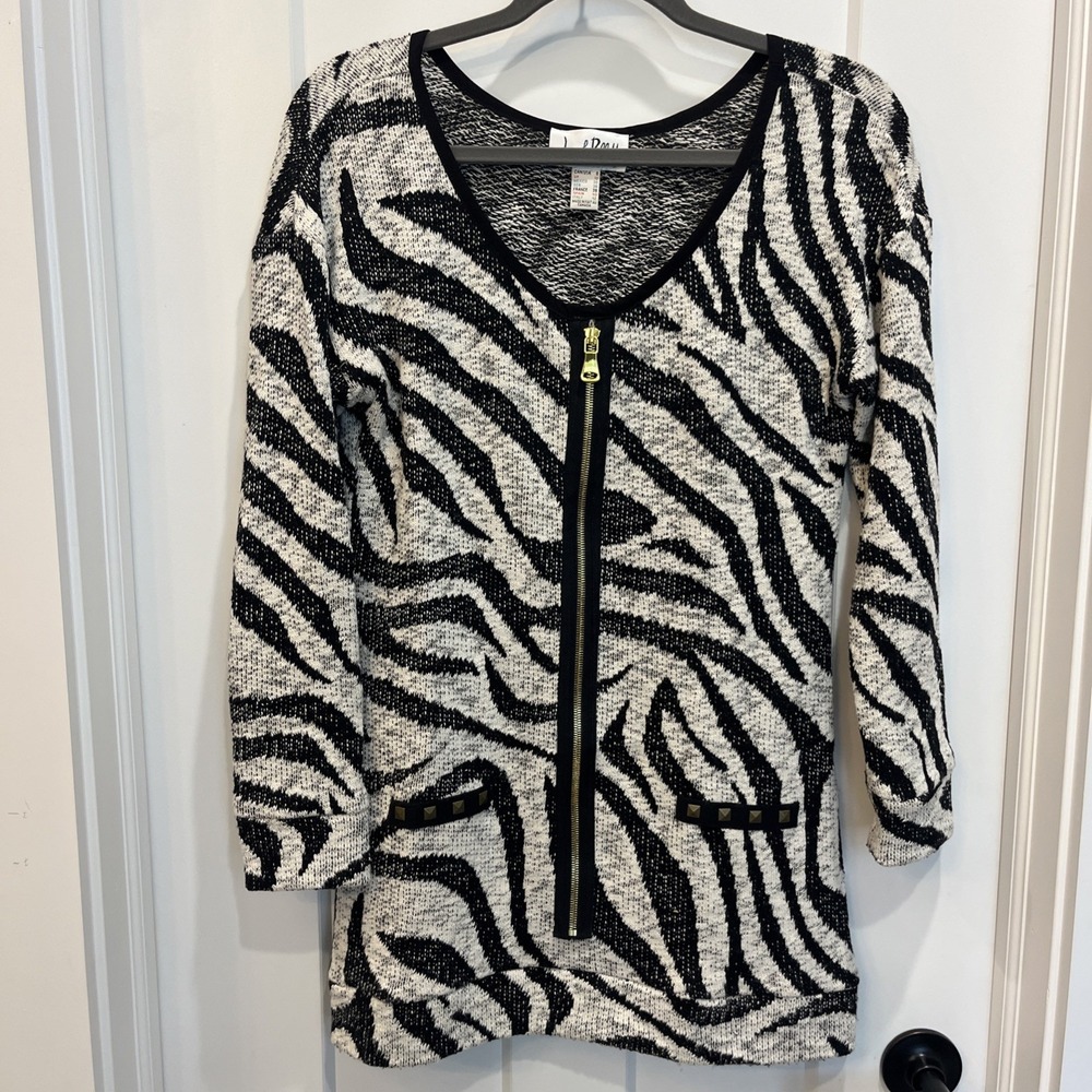 Joseph Ribkoff Zebra Print Tunic Sweater Black White Studded Glam Punk Chic Sz 8